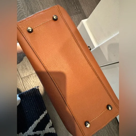 Coach Willow Tote - Picture 8 of 16